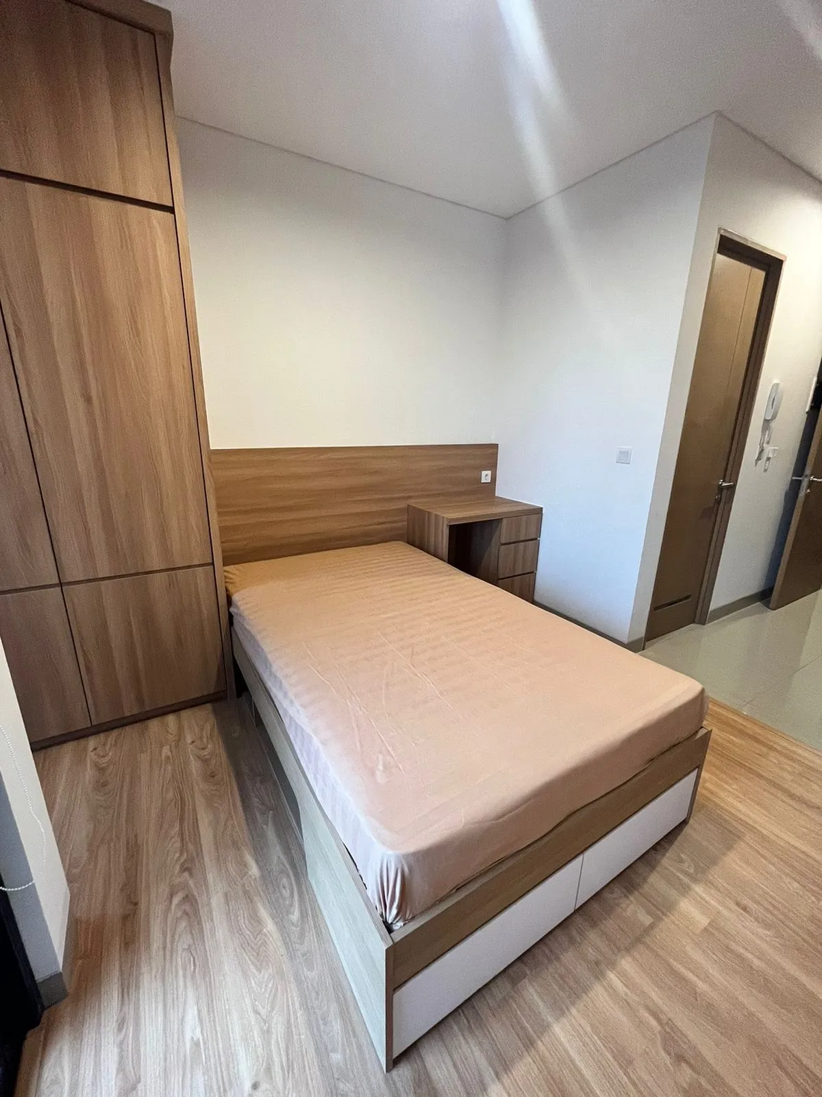Disewakan unit apartemen studio di Newton 2, Kuningan, Jakarta