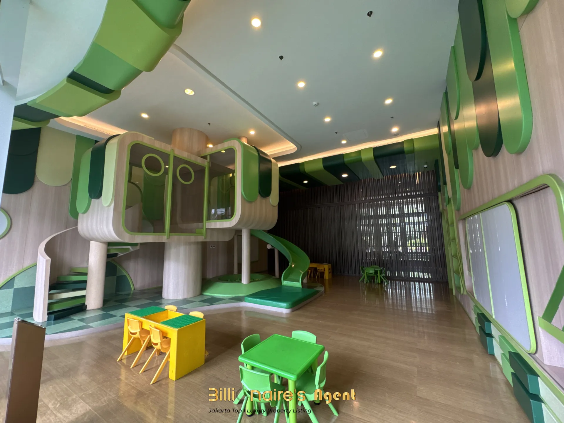 Dijual Apartemen 3 Kamar Full Furnish di South Hills Apartment Jakarta