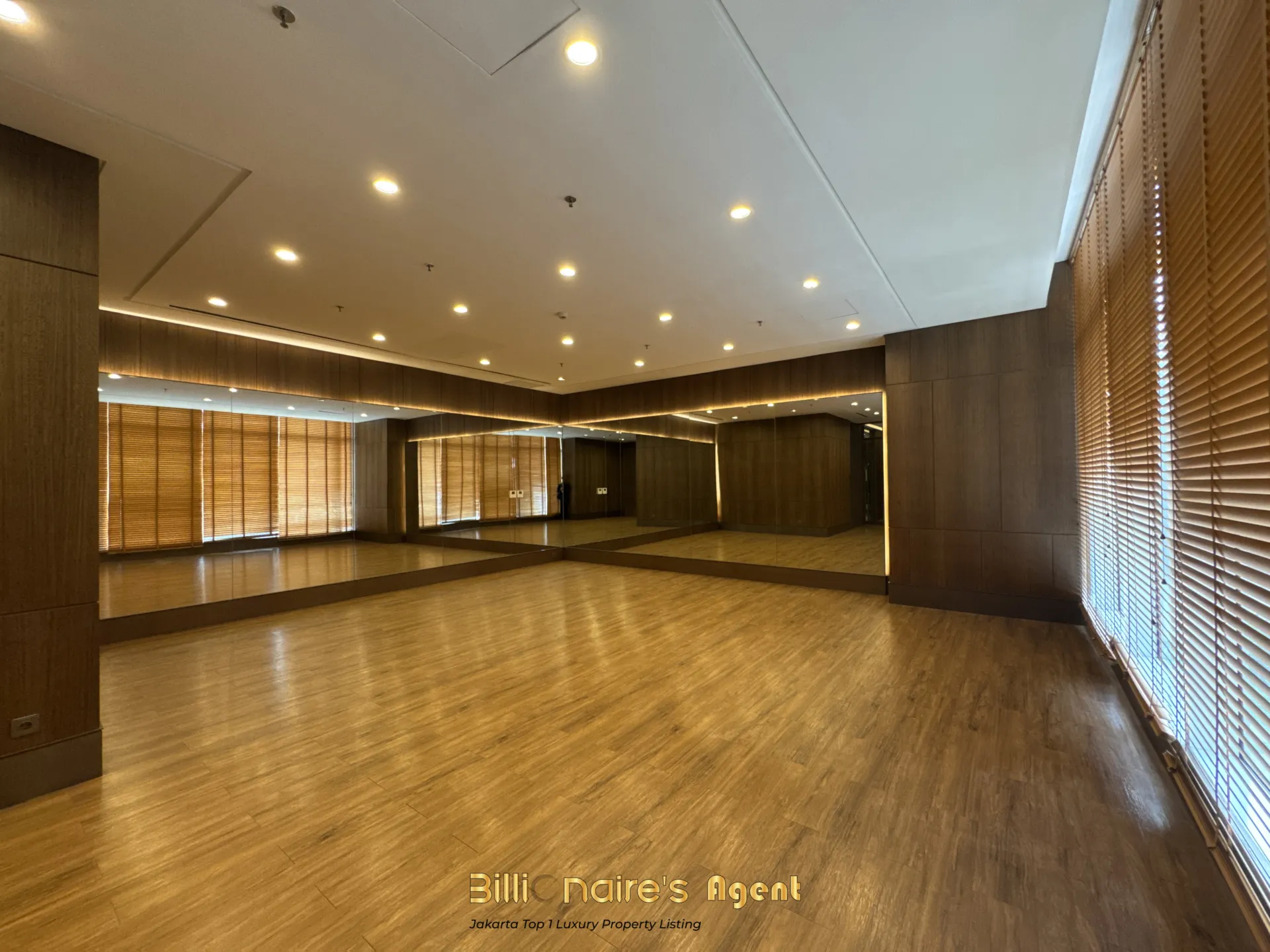 Dijual Apartemen 3 Kamar Full Furnish di South Hills Apartment Jakarta