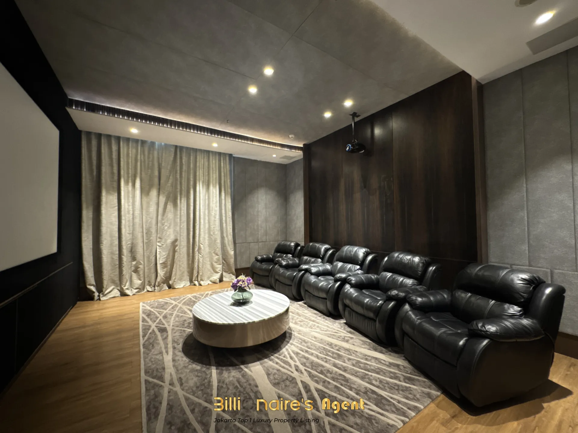 Dijual Apartemen 3 Kamar Full Furnish di South Hills Apartment Jakarta