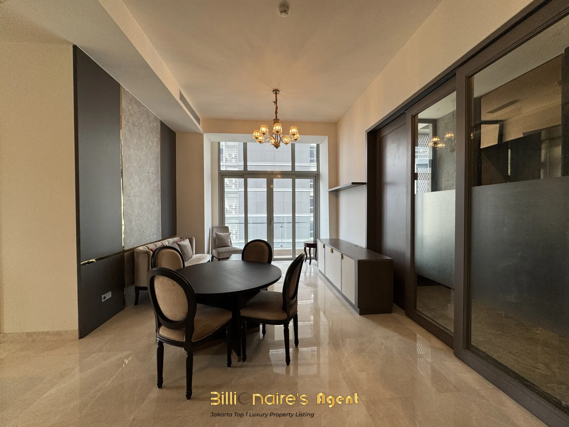 Dijual Apartemen Mewah 2 Kamar Full Furnished di The Stature Jakarta