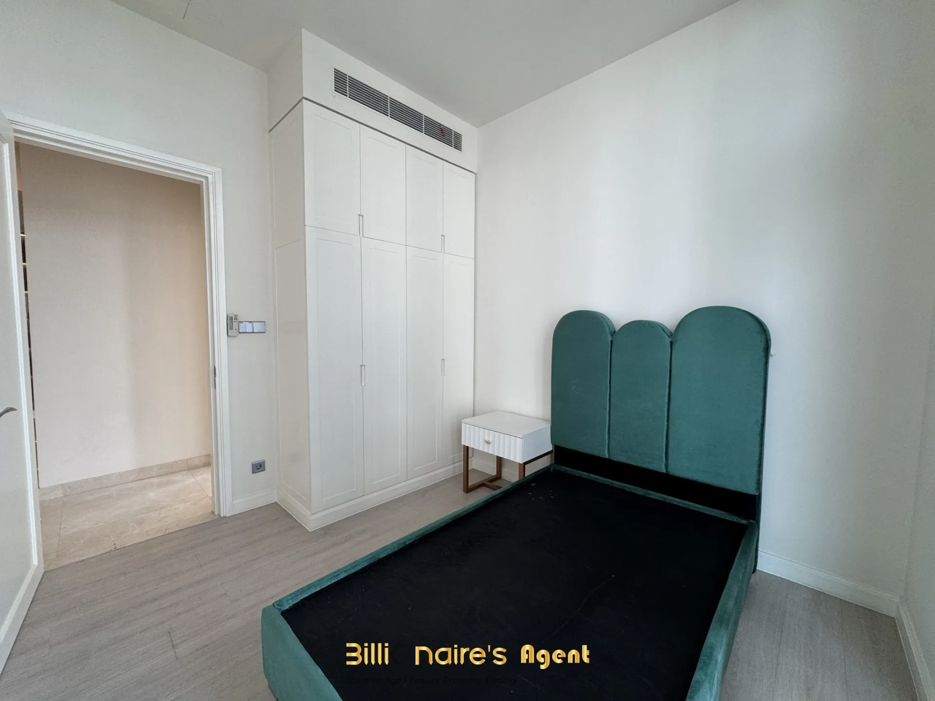 Dijual Apartemen Mewah 2 Kamar Full Furnished di The Stature Jakarta