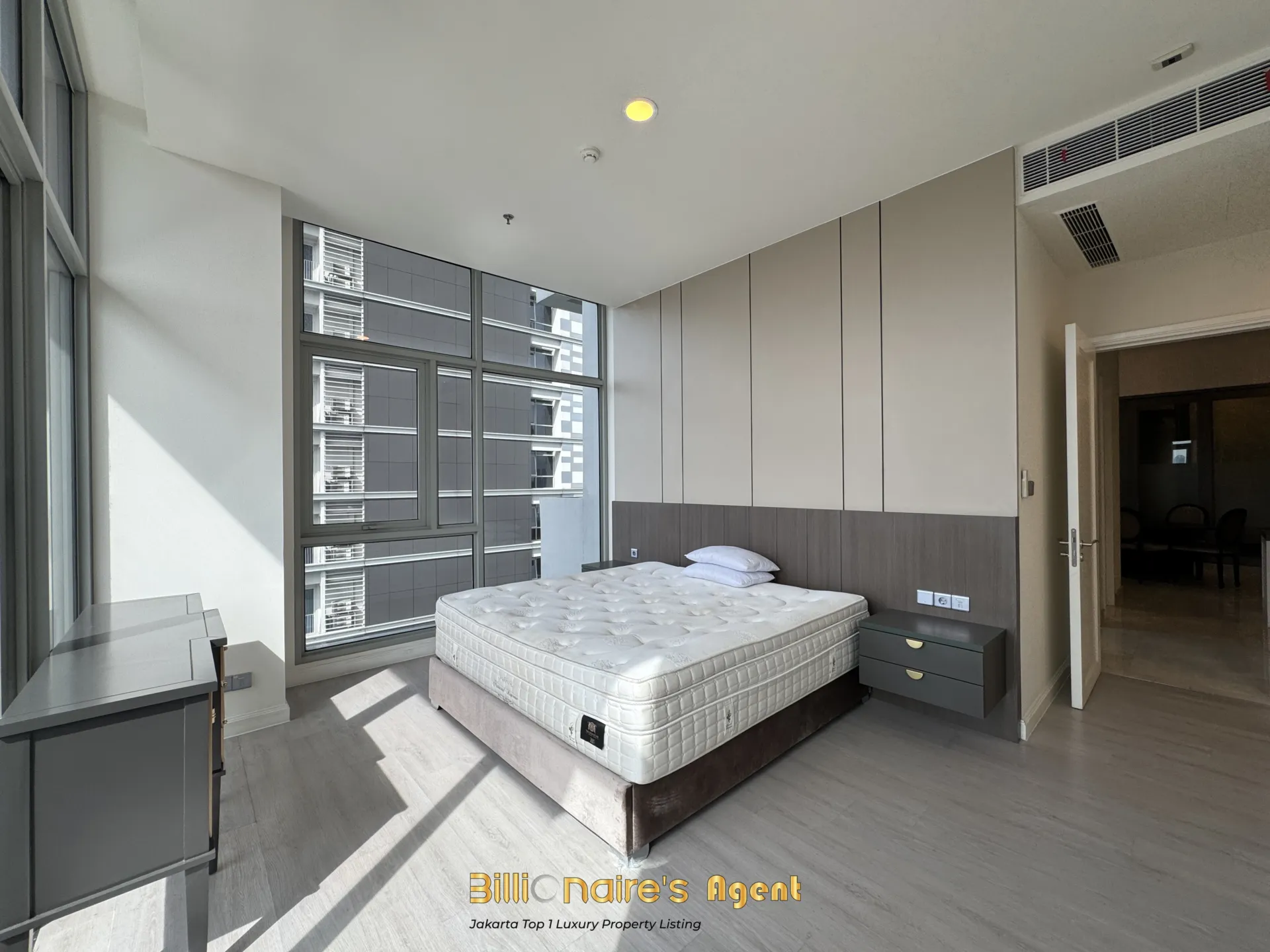 Dijual Apartemen Mewah 2 Kamar Full Furnished di The Stature Jakarta