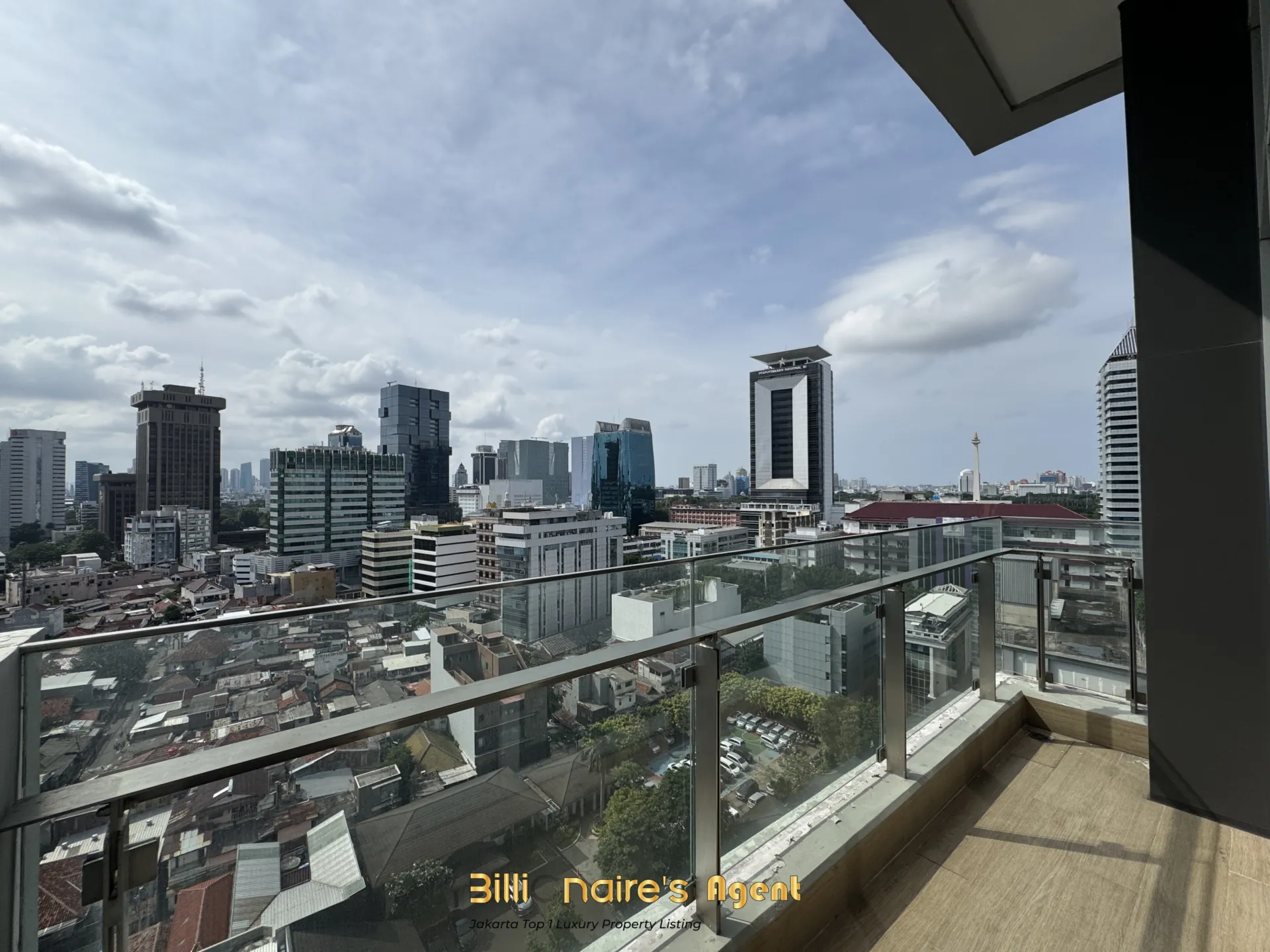 Dijual Apartemen Mewah 2 Kamar Full Furnished di The Stature Jakarta