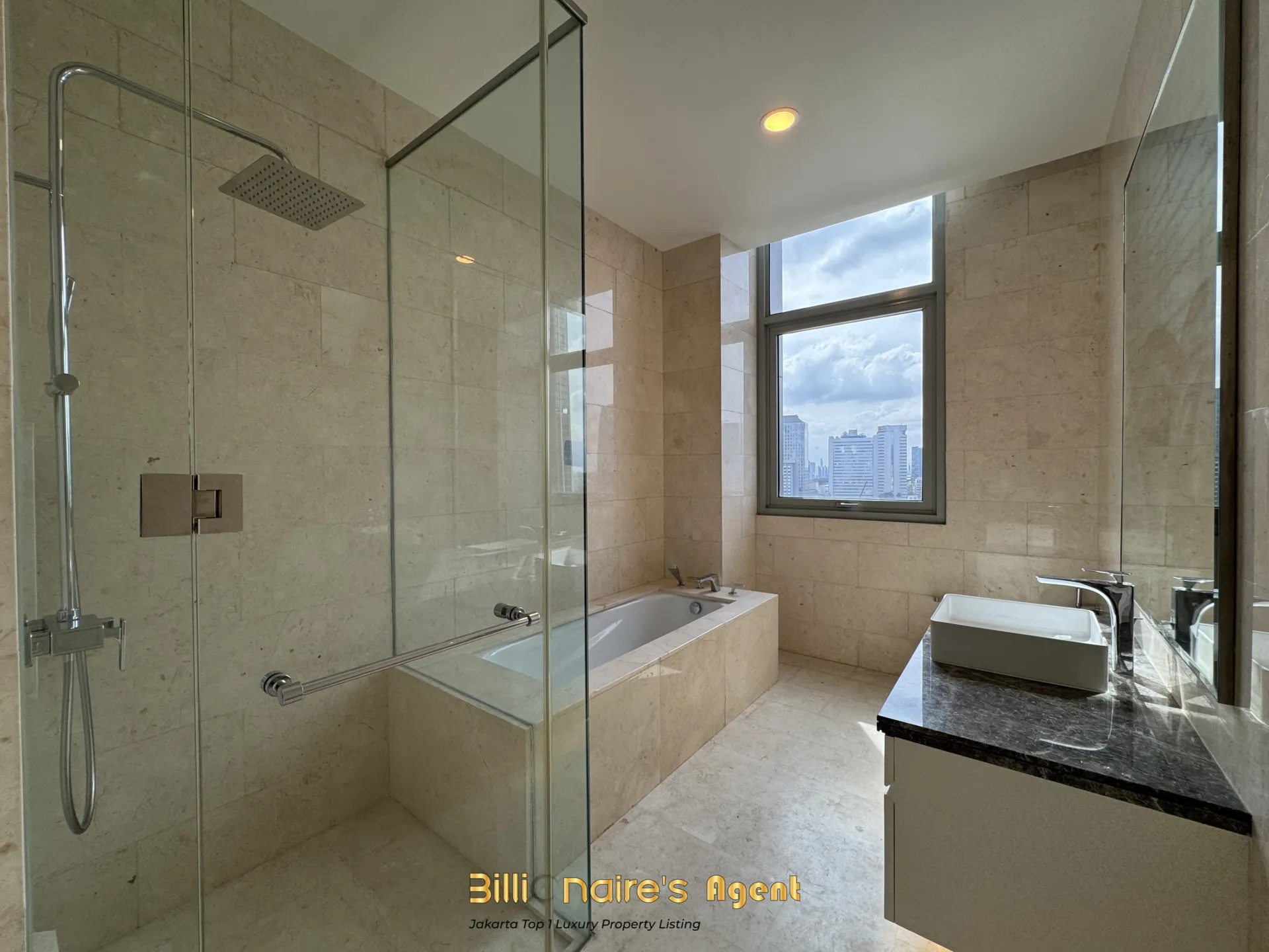 Dijual Apartemen Mewah 2 Kamar Full Furnished di The Stature Jakarta