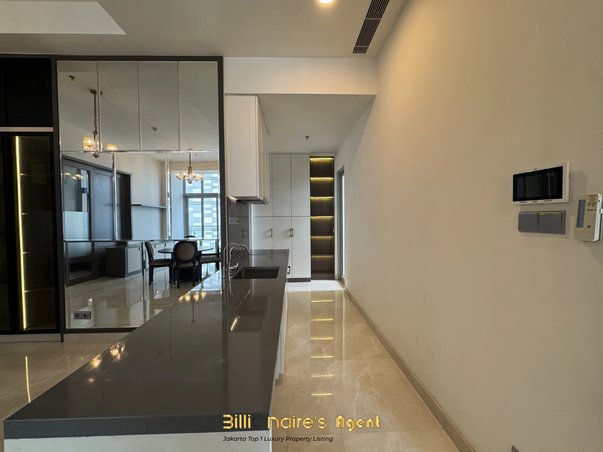 Dijual Apartemen Mewah 2 Kamar Full Furnished di The Stature Jakarta