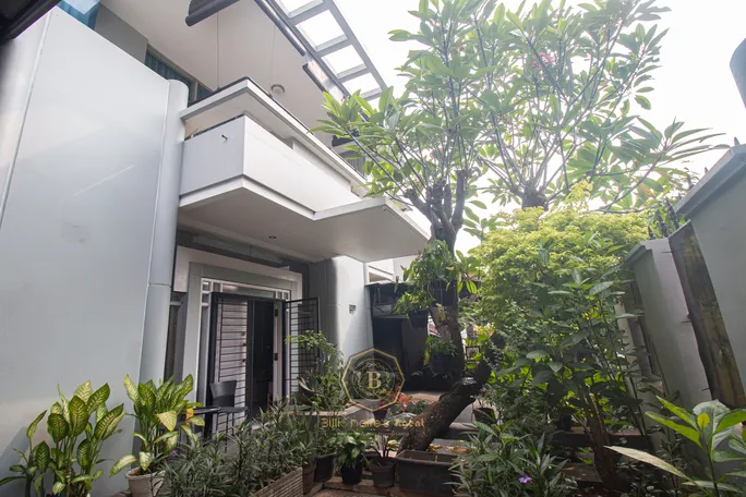 Billionaire's Agent - Img 9648