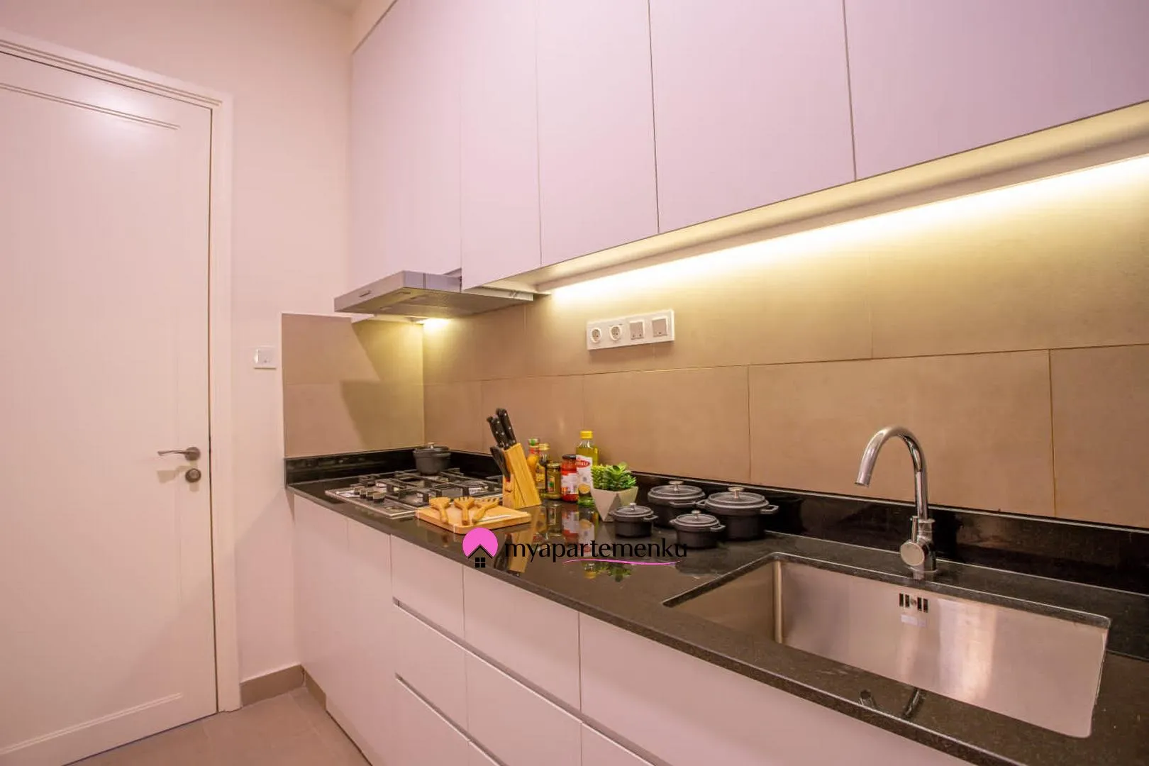 Billionaire's Agent - Dijual Apartemen 2 Kamar Tidur dan Interior Mewah The Stature Jakarta, Menteng Jakarta Pusat