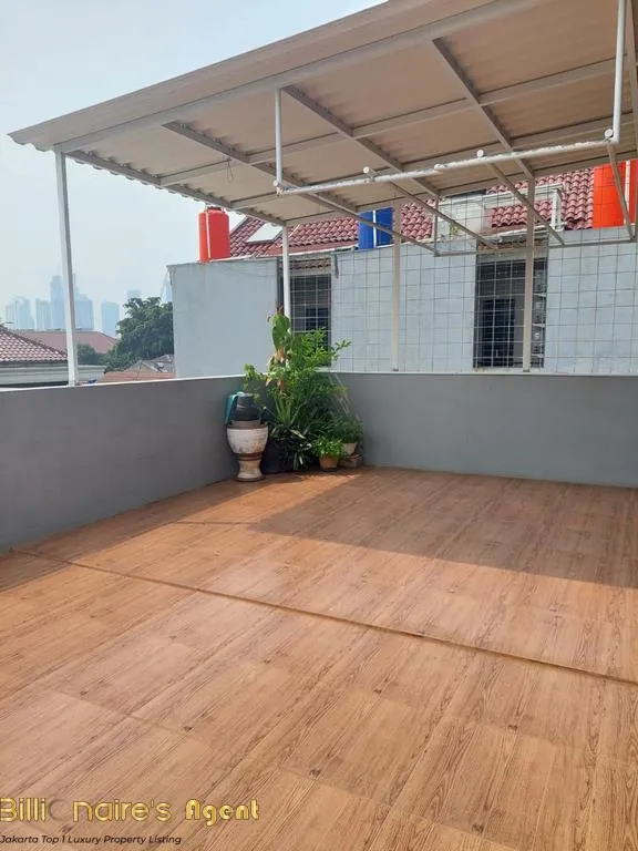 Billionaire's Agent - Photo 2024 01 04 15 16 36 Copy