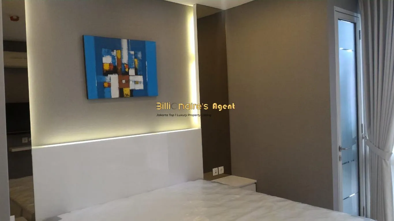 Billionaire's Agent - Photo 2025 04 11 17 16 30 2 Copy