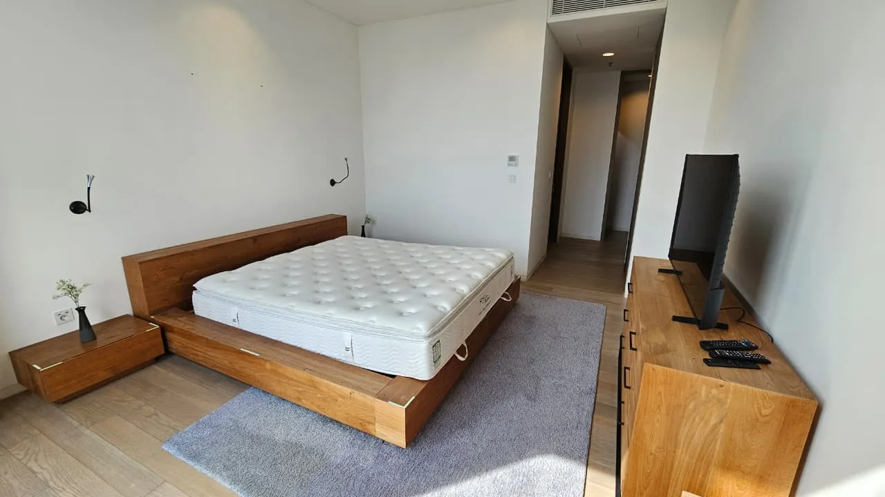 Billionaire's Agent - Photo 2025 12 08 12 26 14 1