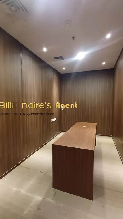 Billionaire's Agent - Photo 2025 12 17 15 15 53 3 Copy