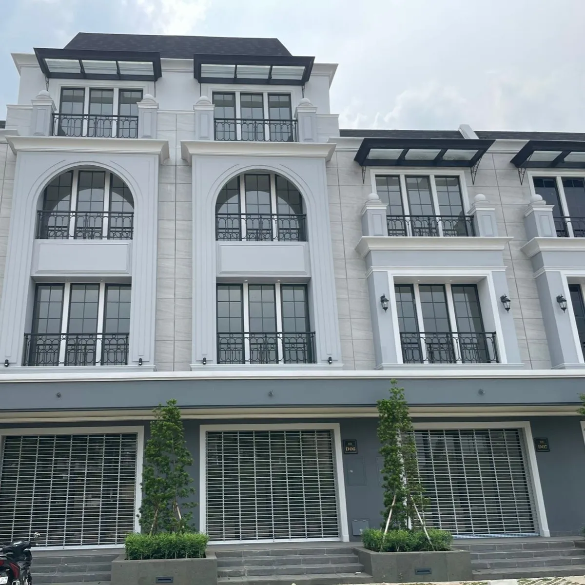 Billionaire's Agent - Square File 1