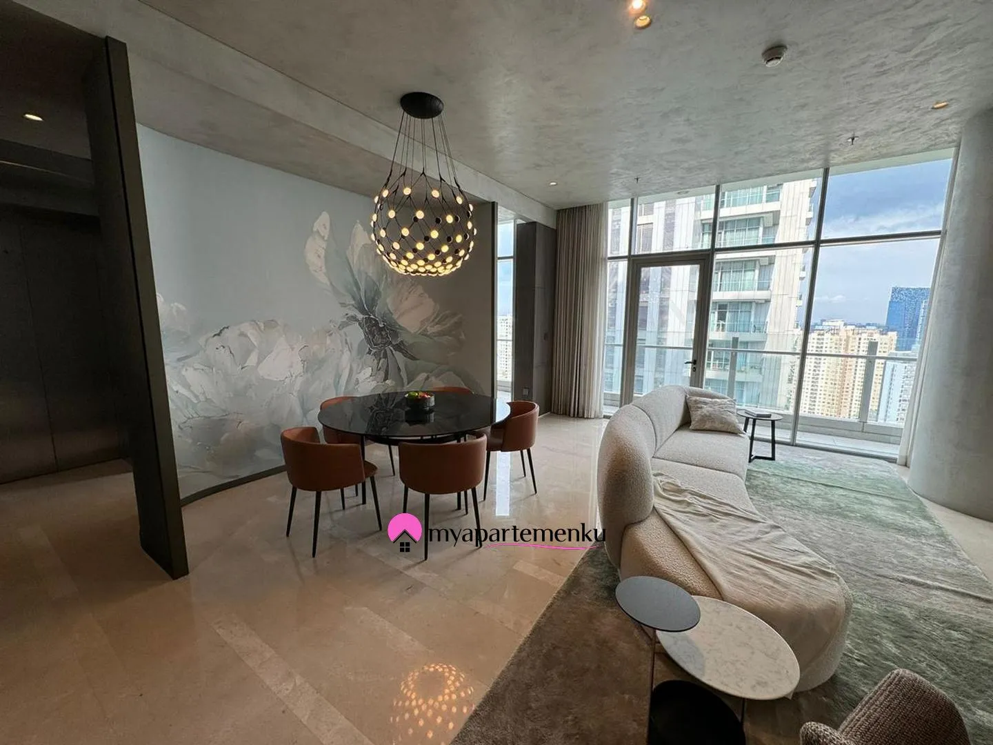 Billionaire's Agent - Dijual Apartemen 3 Kamar Desain by Laflo Verde Two Kuningan Jakarta Selatan