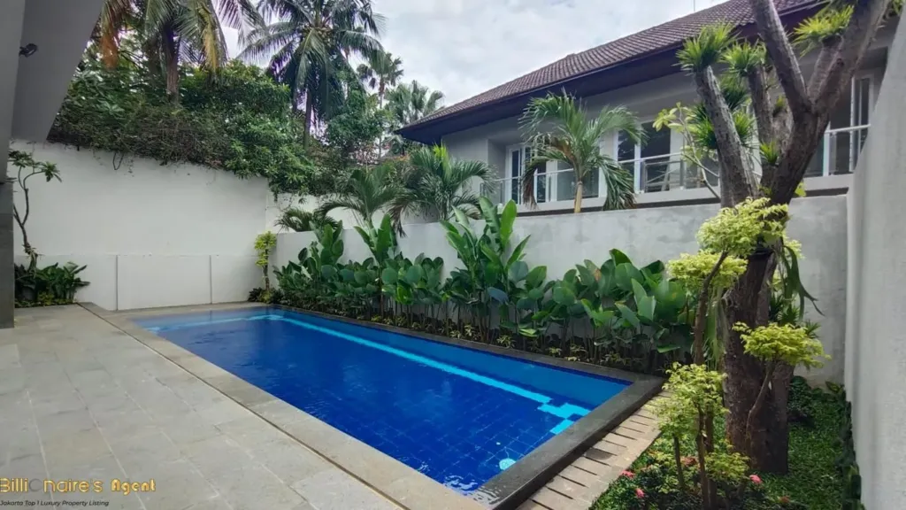 Disewa Rumah 2 Lantai Private Pool di Antasari, Cilandak Jakarta Selatan