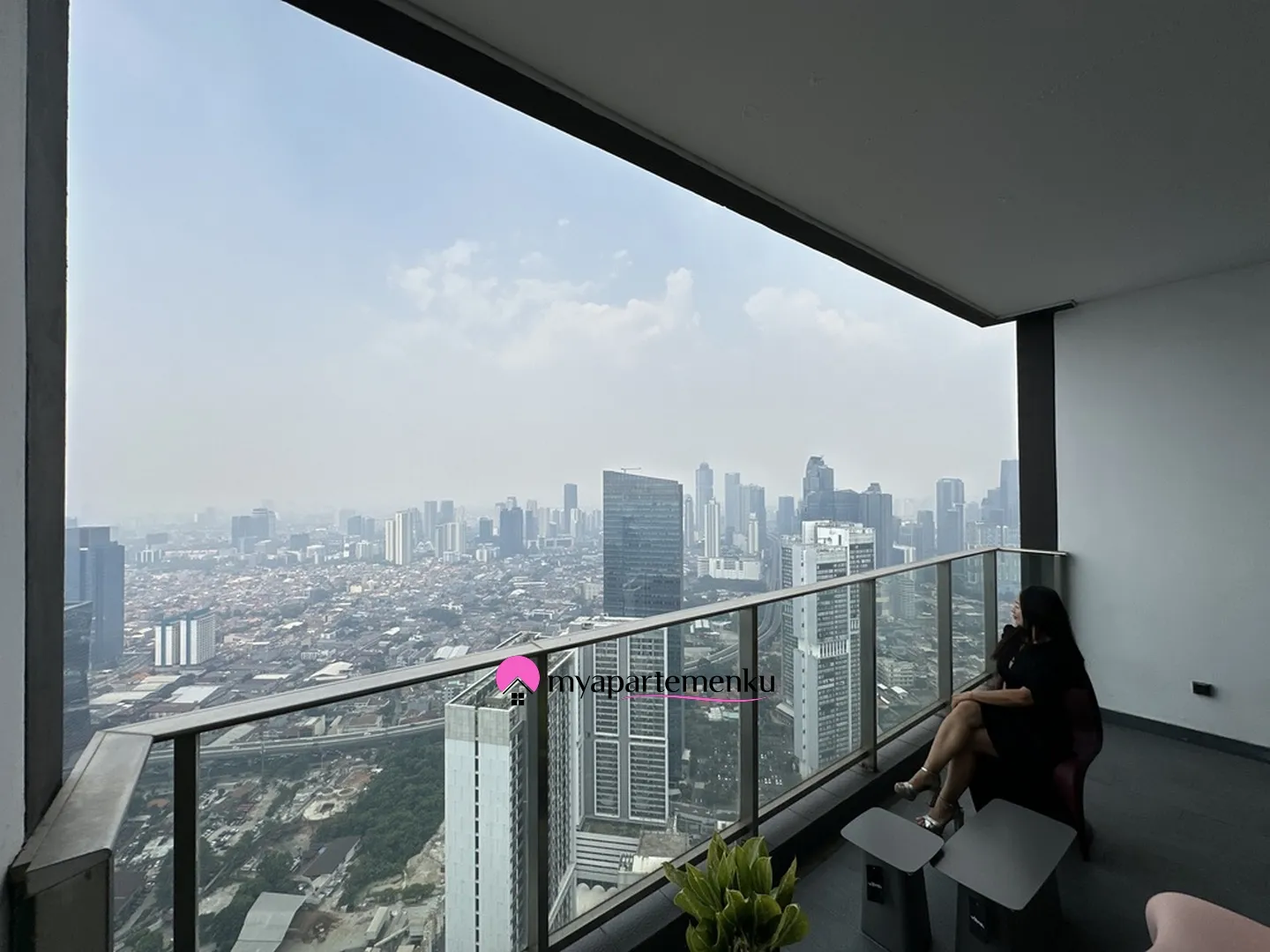 Billionaire's Agent - Dijual Apartemen Grand Penthouse dengan 4 Unit Private Lift di Regent Residences Jakarta