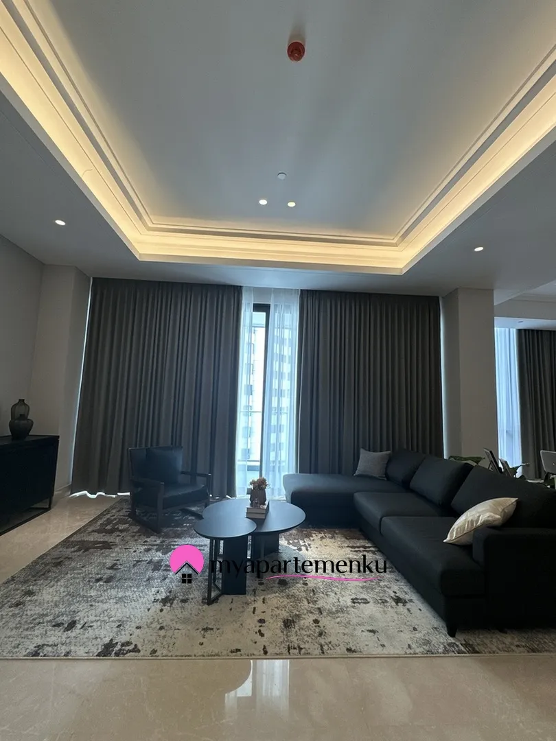 Billionaire's Agent - Disewakan Apartemen 3 Kamar Private Lift dan Full Furnished by Regent Residences Jakarta