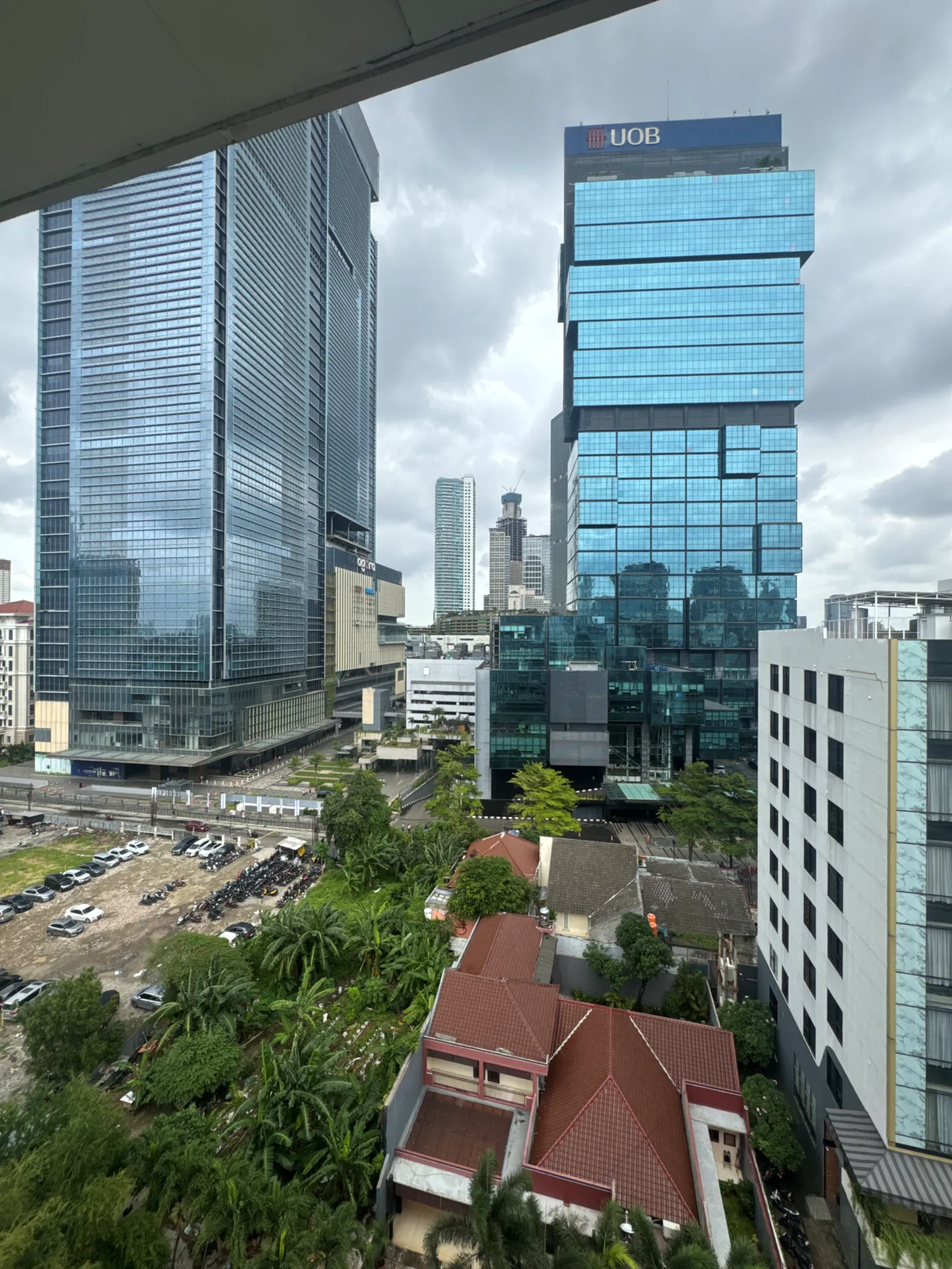 Dijual Gedung 10 Lantai Siap Pakai di Thamrin, Sudirman, Jakarta Pusat