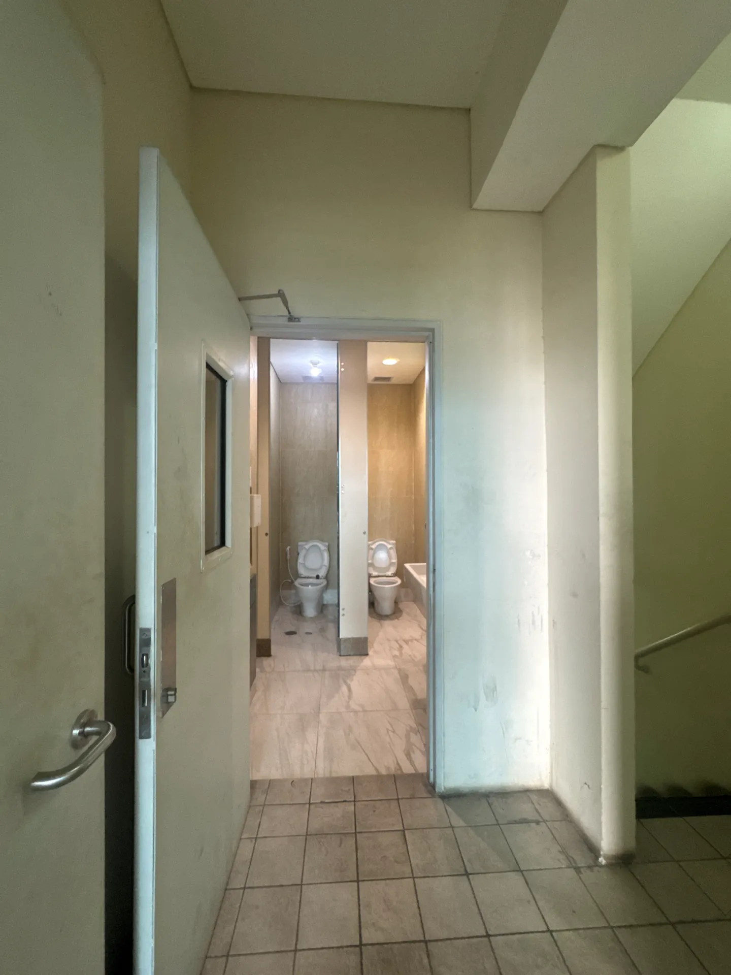 Dijual Gedung 10 Lantai Siap Pakai di Thamrin, Sudirman, Jakarta Pusat