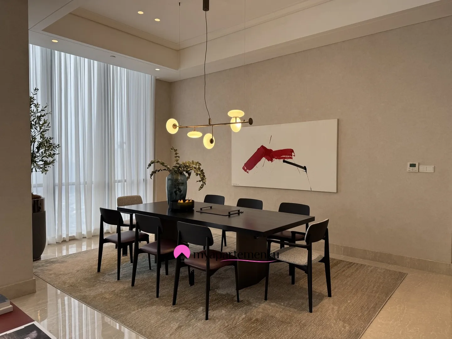 Billionaire's Agent - Dijual Apartemen Mewah 3 Kamar Interior Desain By MOIE di Regent Residences Jakarta