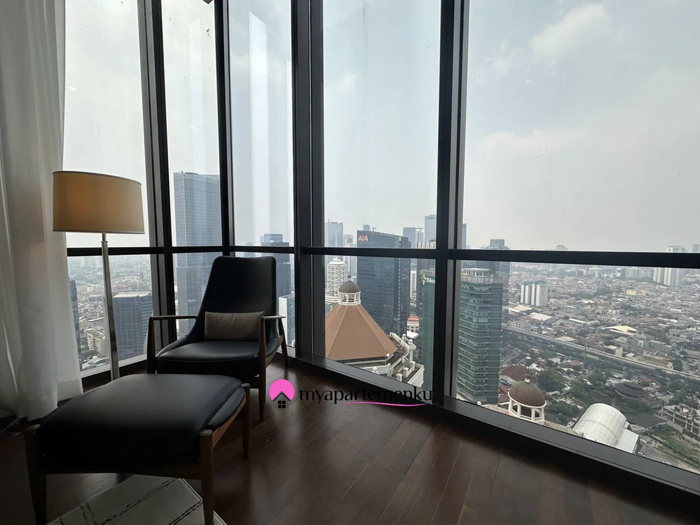 Billionaire's Agent - Dijual Apartemen Mewah 3 Kamar Interior Desain By MOIE di Regent Residences Jakarta