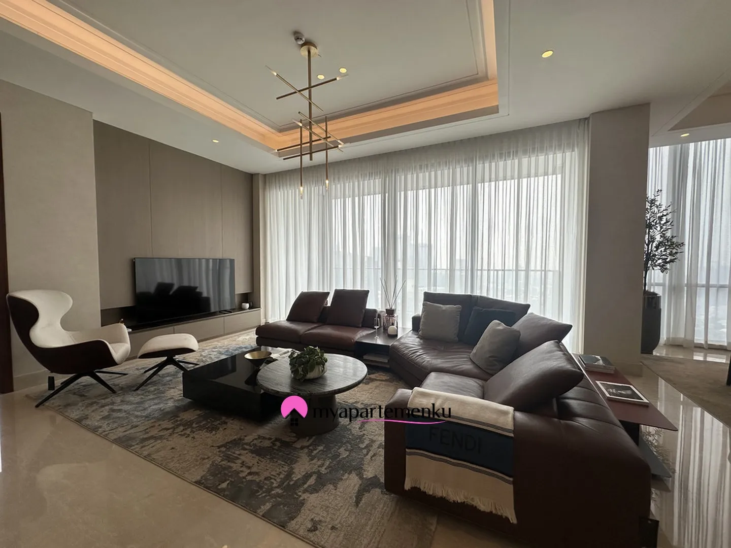 Billionaire's Agent - Dijual Apartemen Mewah 3 Kamar Interior Desain By MOIE di Regent Residences Jakarta