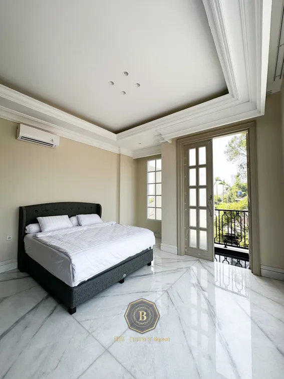 Billionaire's Agent - Dijual Rumah Mewah di Patra Kuningan Jakarta Selatan