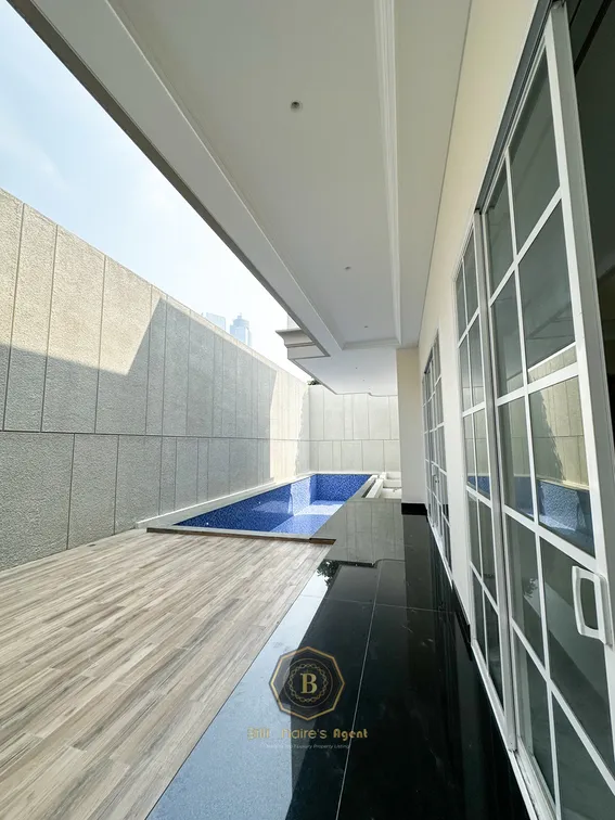 Billionaire's Agent - Dijual Rumah Mewah di Patra Kuningan Jakarta Selatan