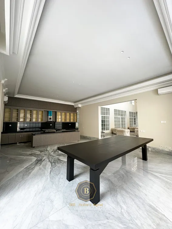Billionaire's Agent - Dijual Rumah Mewah di Patra Kuningan Jakarta Selatan