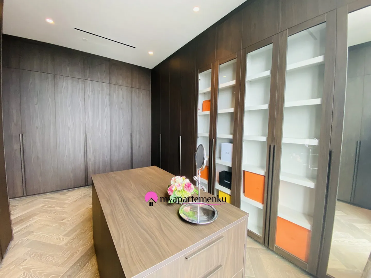 Billionaire's Agent - Dijual Apartemen Penthouse Mewah 4 Kamar Interior By Bika Living di Regent Residences Jakarta