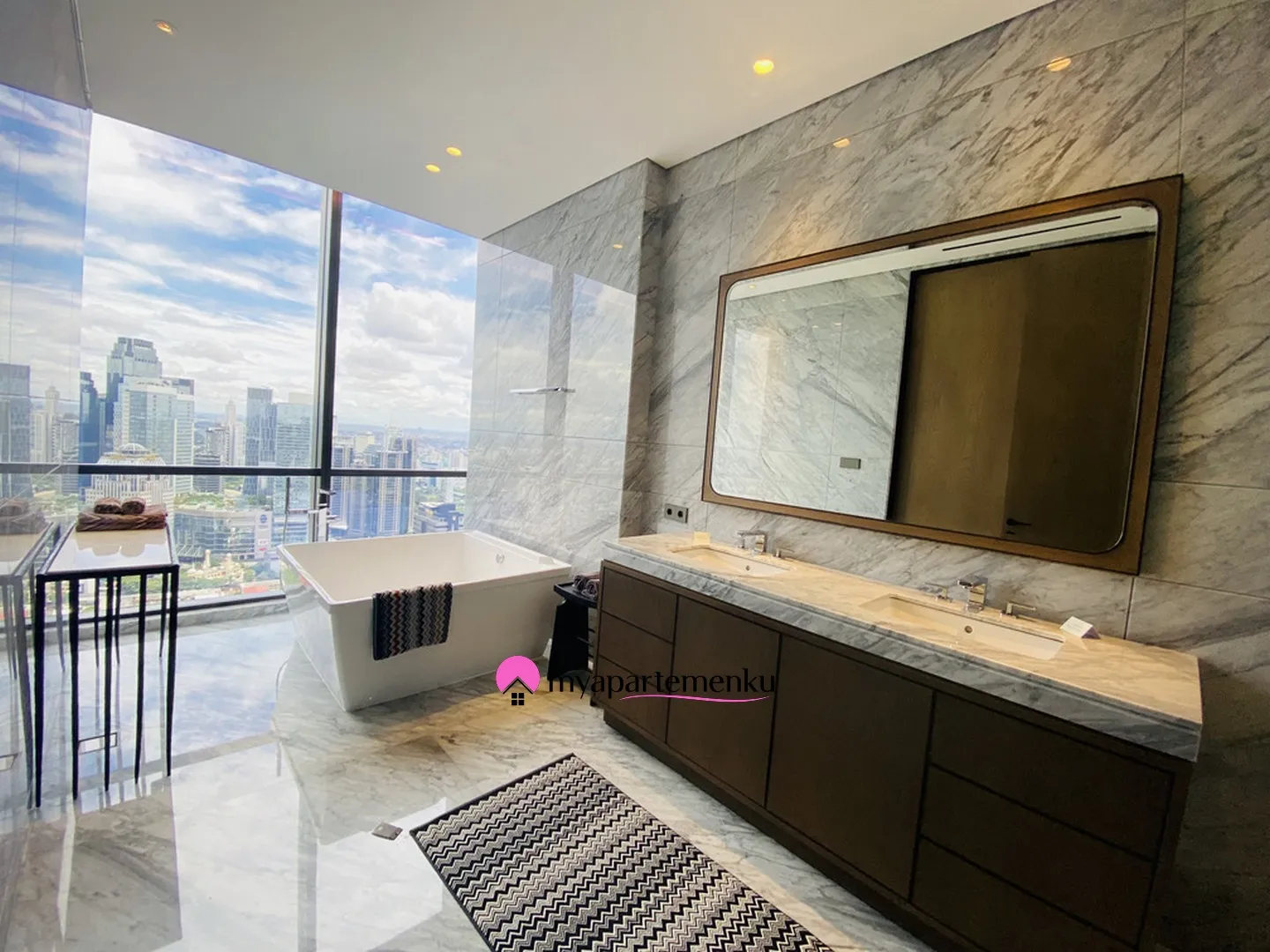 Billionaire's Agent - Dijual Apartemen Penthouse Mewah 4 Kamar Interior By Bika Living di Regent Residences Jakarta