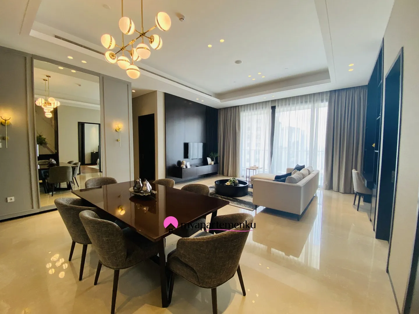 Billionaire's Agent -Dijual Apartemen Mewah 2 Kamar Interior Desain By Vinoty Living di Regent Residences Jakarta