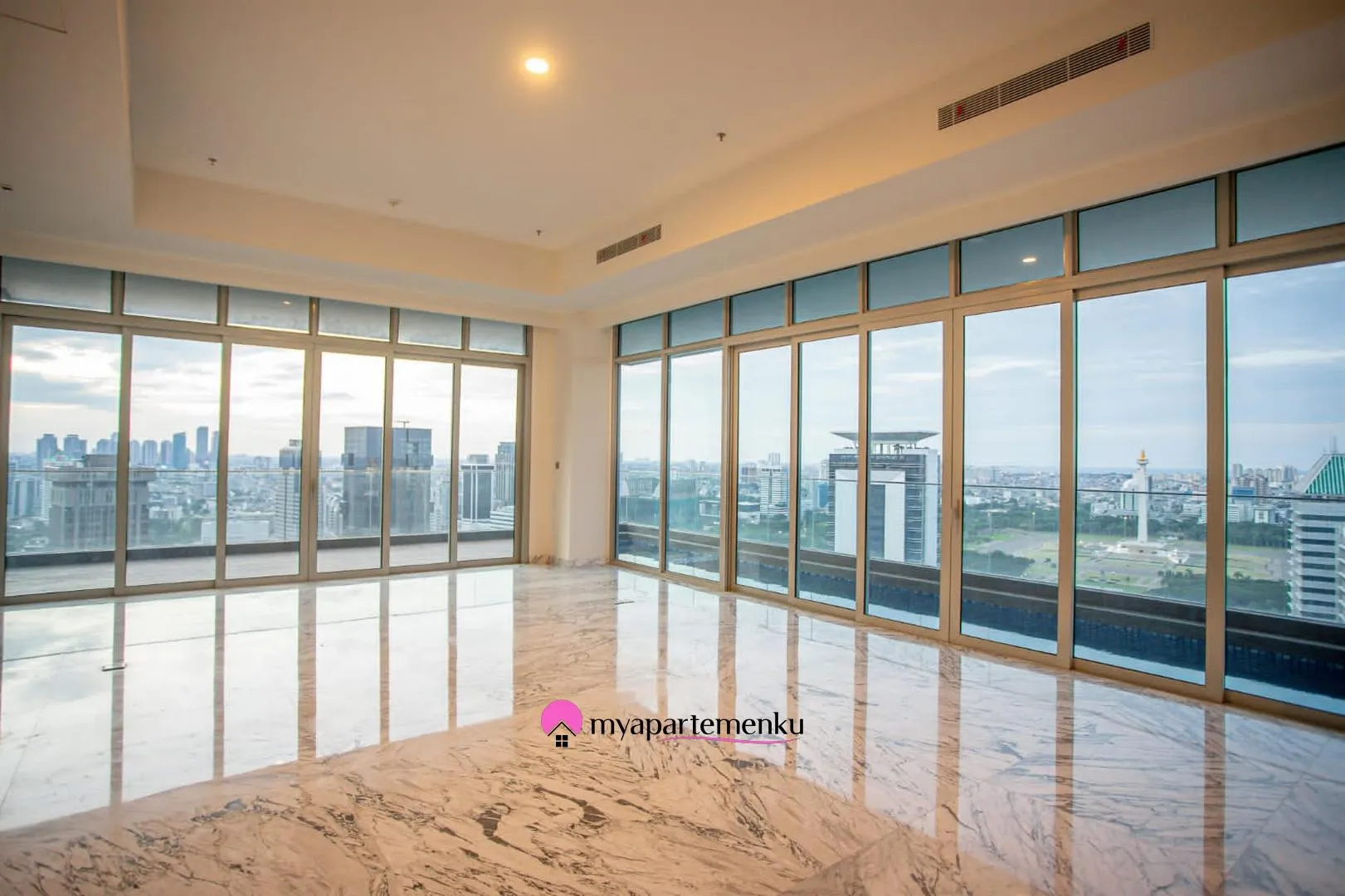 Billionaire's Agent - Dijual Apartemen 4 Kamar dengan Infinity Pool di The Stature Residence Jakarta. LIMITED Unit!