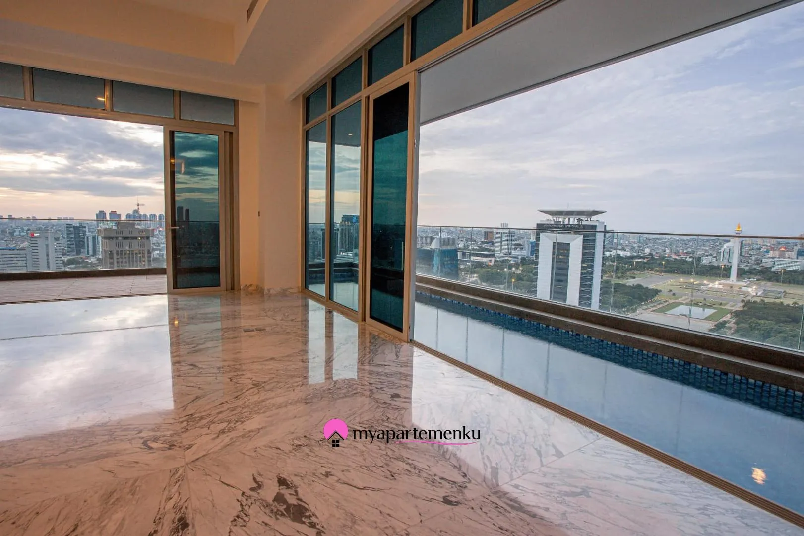 Billionaire's Agent - Dijual Apartemen 4 Kamar dengan Infinity Pool di The Stature Residence Jakarta. LIMITED Unit!