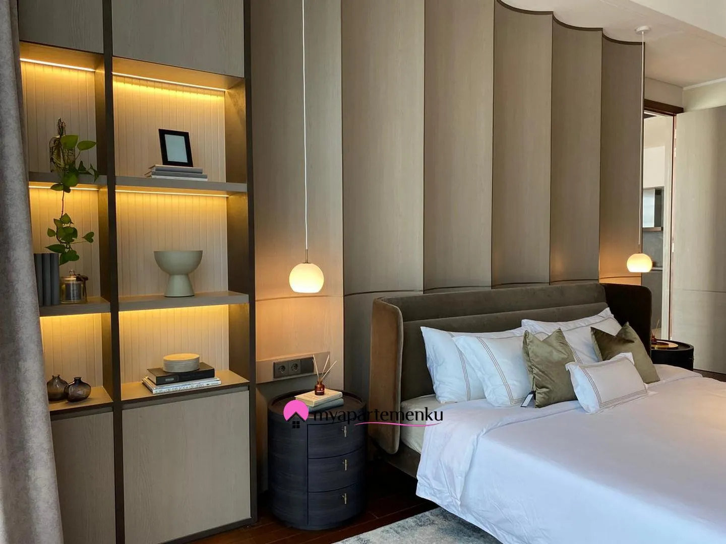Billionaire's Agent - Dijual Apartemen Mewah 3 Kamar Interior Desain By Magran di Regent Residences Jakarta