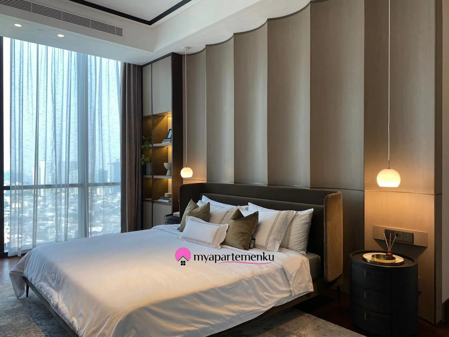 Billionaire's Agent - Dijual Apartemen Mewah 3 Kamar Interior Desain By Magran di Regent Residences Jakarta