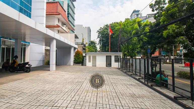Billionaire's Agent - Disewakan Gedung Kantor Baru di Menteng