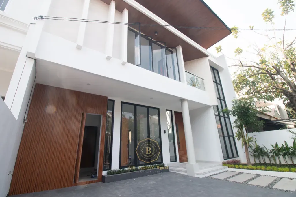 Billionaire's Agent - Dijual Rumah Baru 4 Kamar di Lebak Bulus, Jakarta Selatan