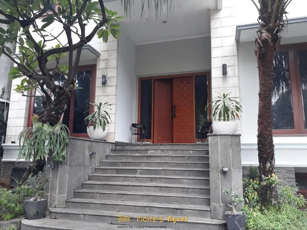 Billionaire's Agent - Dijual RUMAH MEWAH di Jl. Ki Mangunsarkoro Menteng, Jakarta Pusat