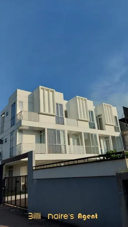 Billionaire's Agent - Dijual Rumah di Perdana Pesanggrahan, Jakarta Selatan