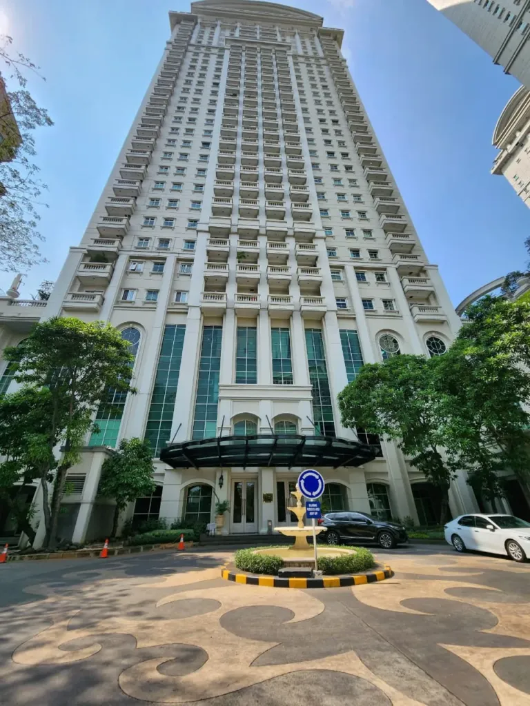 Billionaire's Agent - Dijual Apartemen 3 Kamar di Belezza Permata Hijau Jakarta Selatan