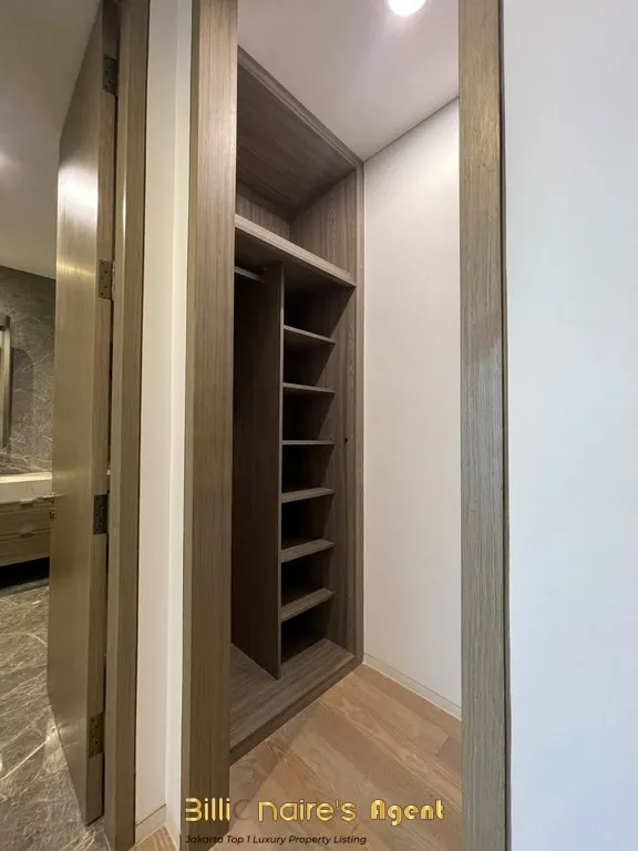 Billionaire's Agent - Disewa Apartemen 2 Kamar CORNER di VERDE TWO Kuningan Jakarta Selatan
