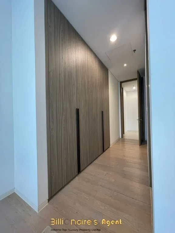 Billionaire's Agent - Disewa Apartemen 2 Kamar CORNER di VERDE TWO Kuningan Jakarta Selatan