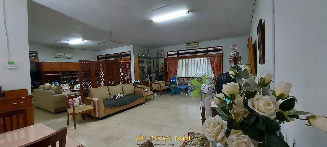 Billionaire's Agent - Dijual Rumah Hook Tanah: 2653 m² di Dekat MRT Cipete Jakarta Selatan