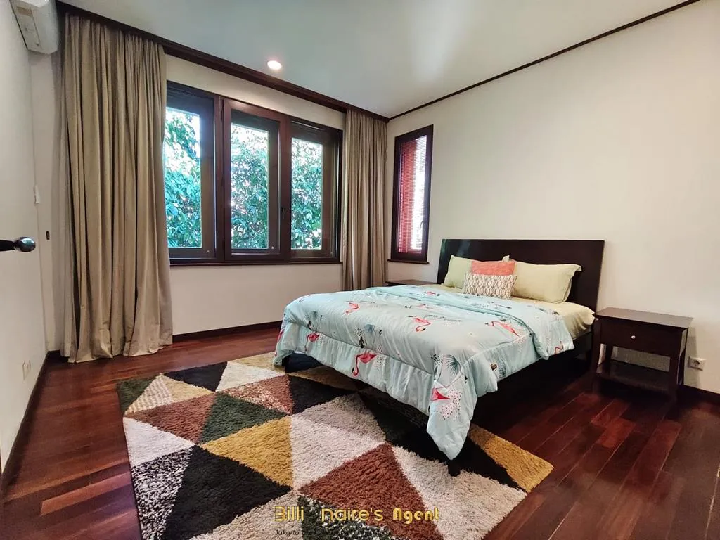 Billionaire's Agent - Disewa Rumah 3 Lantai VERANDA I PRIVATE VILLA CIPETE Jakarta Selatan
