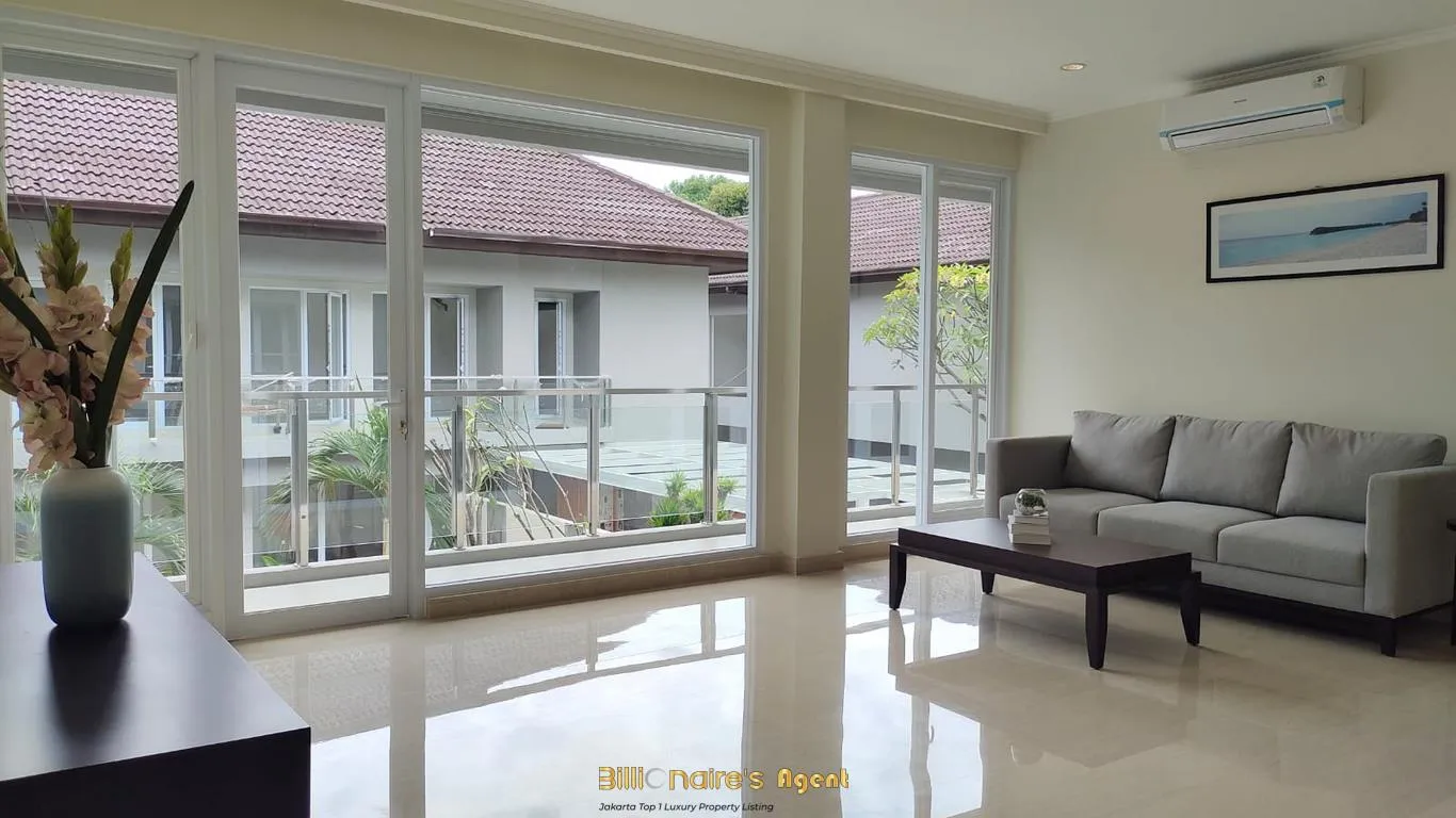 Billionaire's Agent - Disewa Rumah 5 Kamar with Pool di Executive Paradise Jakarta Selatan