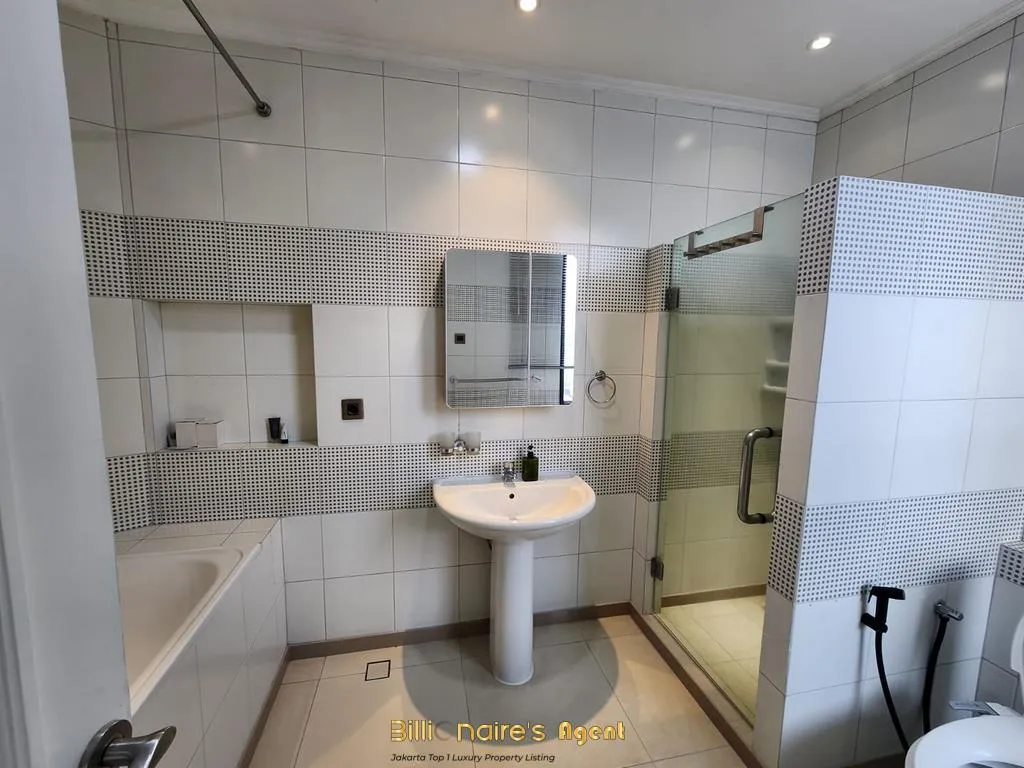 Billionaire's Agent - Dijual Apartemen 3 Kamar di Beverly Tower Condominium, Jakarta