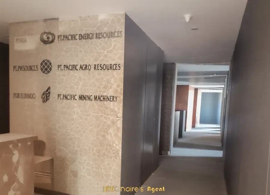 Dijual Ruang Kantor 754 sqm di AXA Tower Kuningan City Jakarta