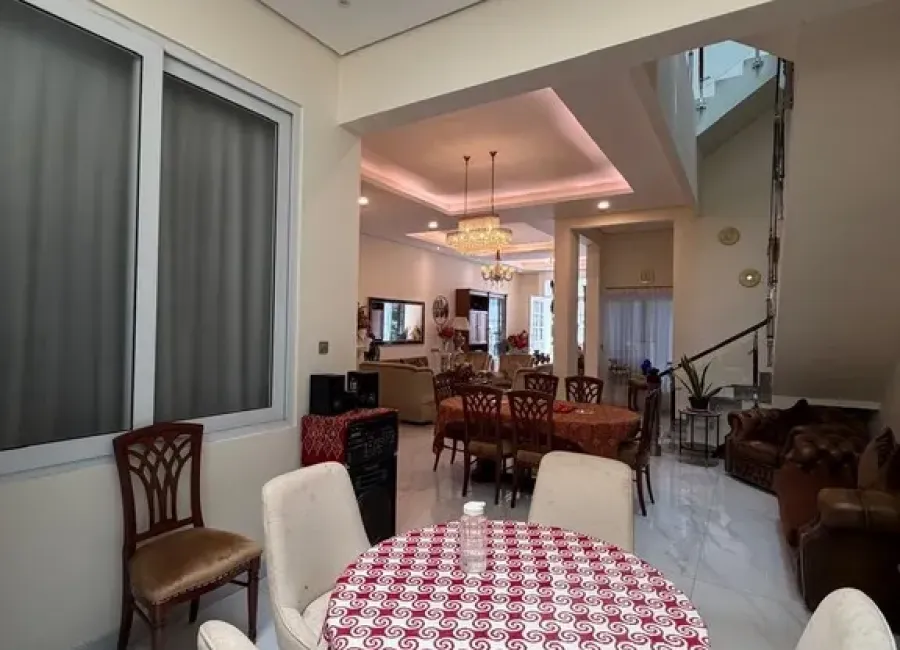 Billionaire's Agent - Dijual Rumah 3 Lantai 5 Kamar diKomplek Taman Gandaria Jakarta Selatan