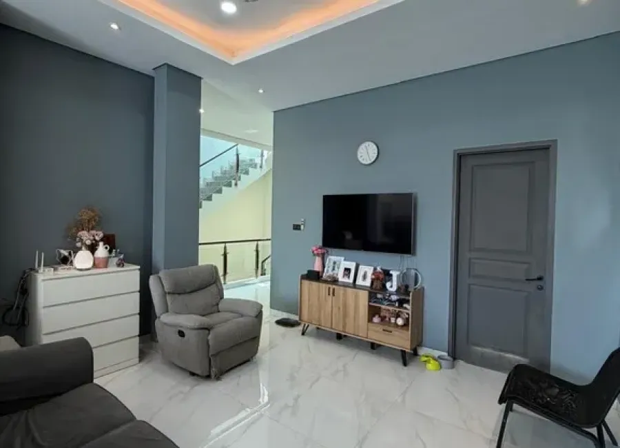 Billionaire's Agent - Dijual Rumah 3 Lantai 5 Kamar diKomplek Taman Gandaria Jakarta Selatan